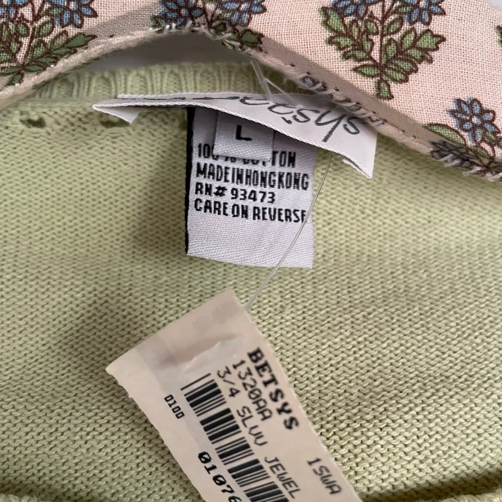 Light Green Button-Up Cardigan - Picture 4 of 5